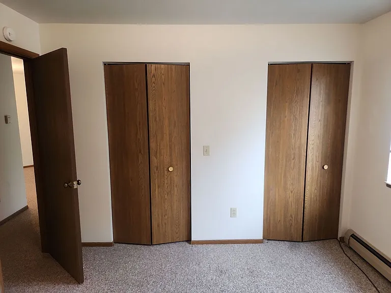 410 Thornwild Dr — Photo 18