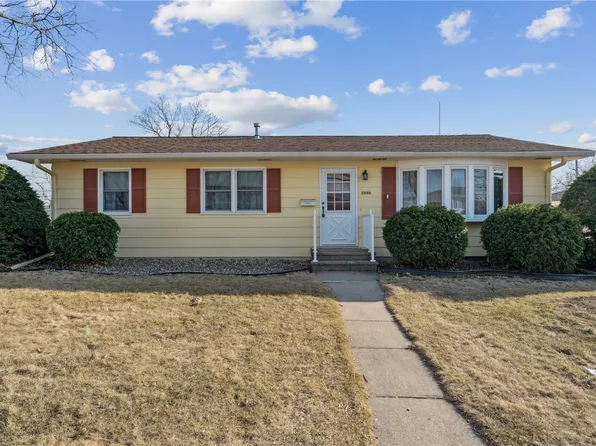 2395 Brockman Ave, Marion, IA 52302