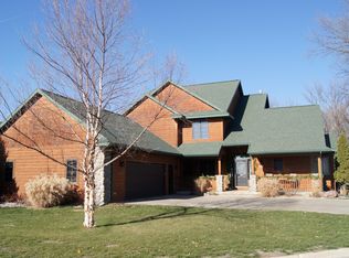 1221 River View Cir, Humboldt, IA 50548