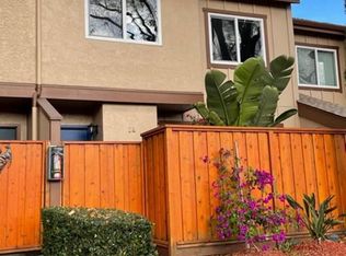 1548 Center Rd APT 24, Novato, CA 94947