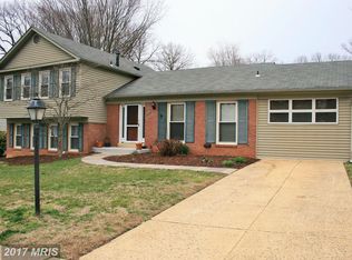 9304 Winbourne Rd, Burke, VA 22015