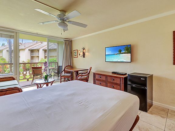 4th image of 440 Aleka Pl #256