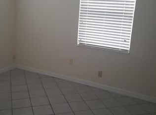 2614 W Columbus Dr, Tampa, FL 33607