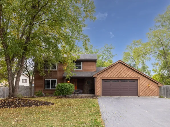 43 Benedict Dr, Rochester, NY 14624
