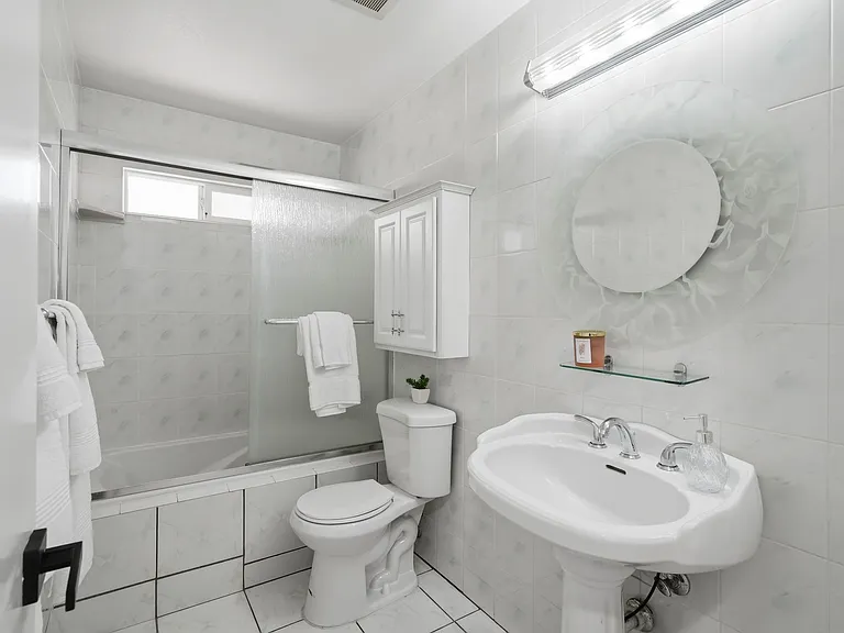 1735 Chesterton Cir — Photo 13