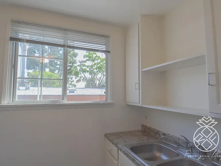 3823 Los Feliz Blvd #2 — Photo 17