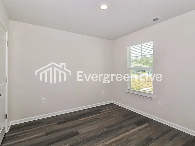 2224 Courtina Way — Photo 13