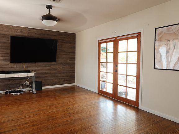 4th image of 9126 Remick Ave