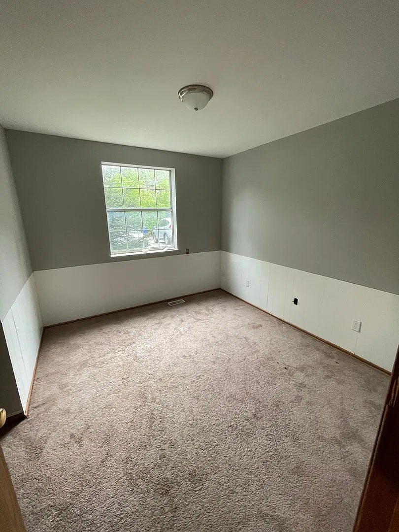 2169 Indianola 4 bedroom 2 full bath units — Photo 2