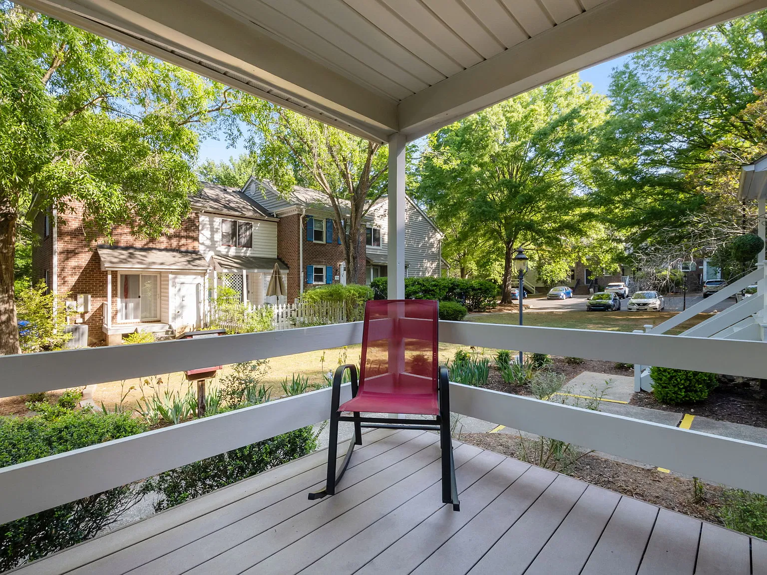 2 bed, 1082 sqft, $1,600 — Photo 3