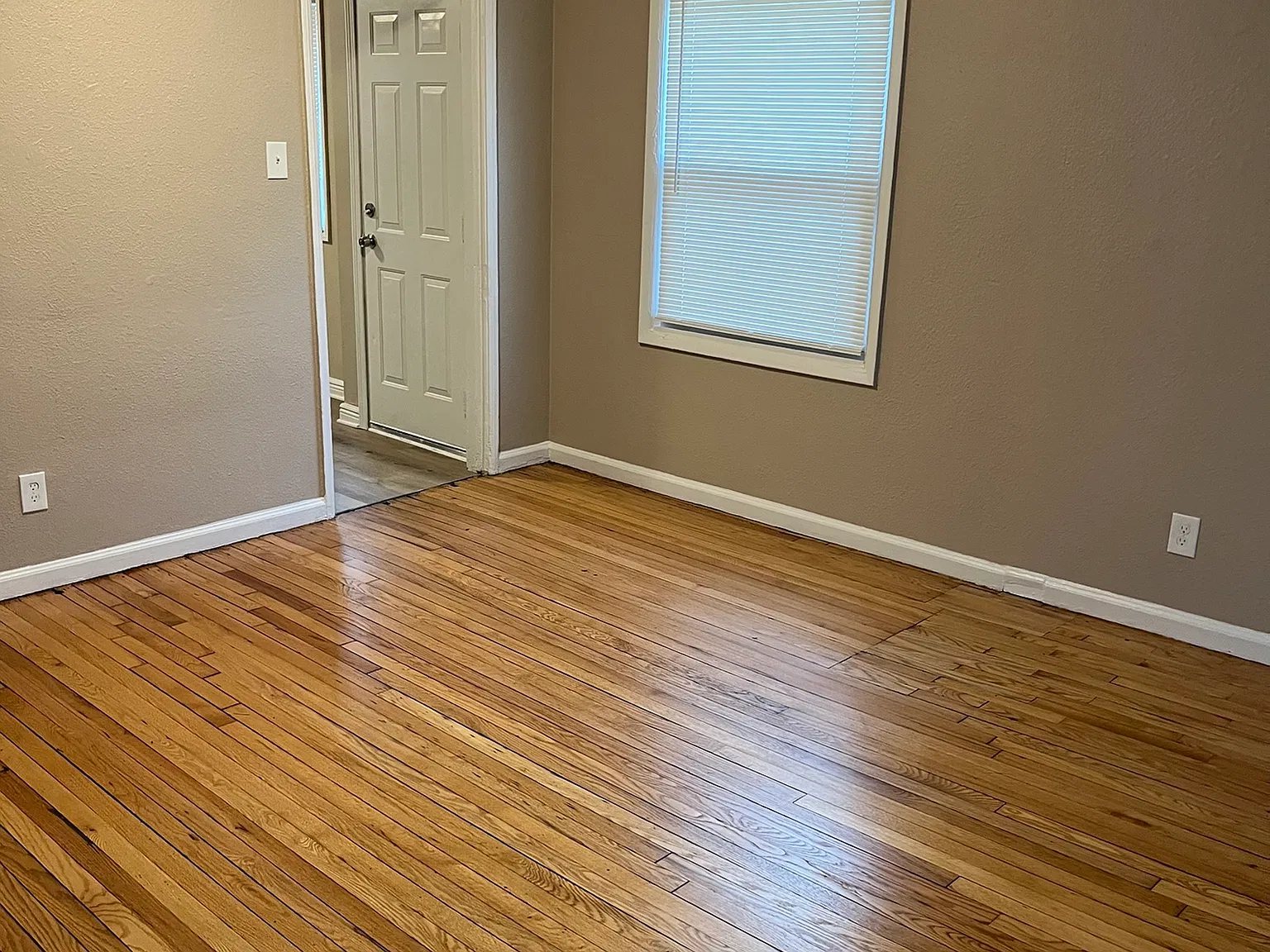 16076 Maddelein St. - - — Photo 4