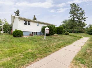 1020 W Avenue B, Bismarck, ND 58501