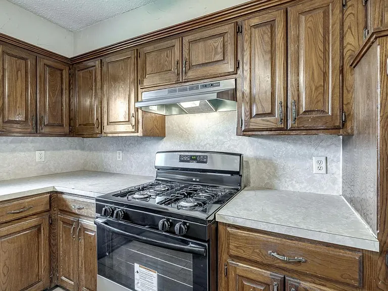 523 N Robin Way — Photo 18