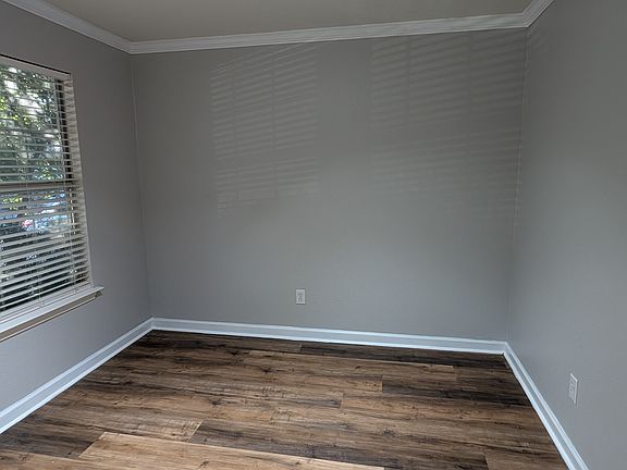 3rd image of 2604 Cattleman Dr