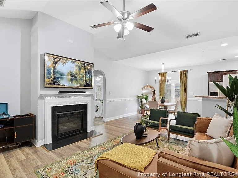 601 Collinwood Dr — Photo 5