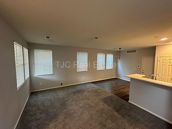 3rd image of 2528 Central Park Blvd