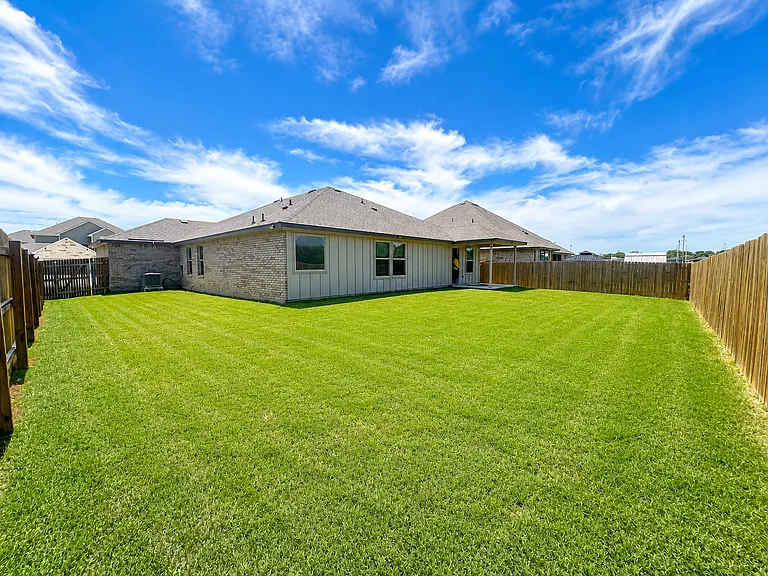 1706 Friesian Loop — Photo 43