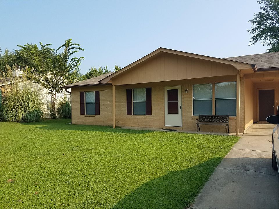127 MATH LN ROLAND, OK 74954