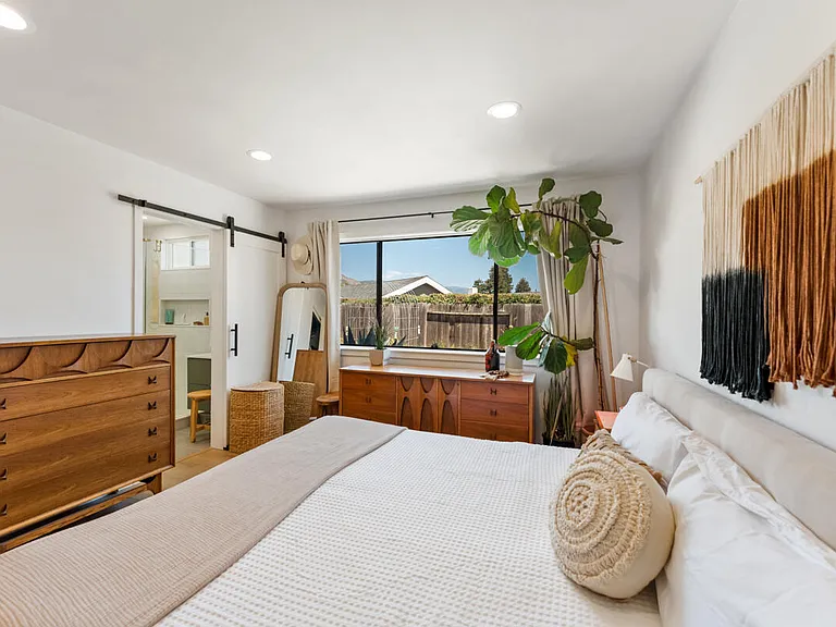 1488 Manzanita St — Photo 21