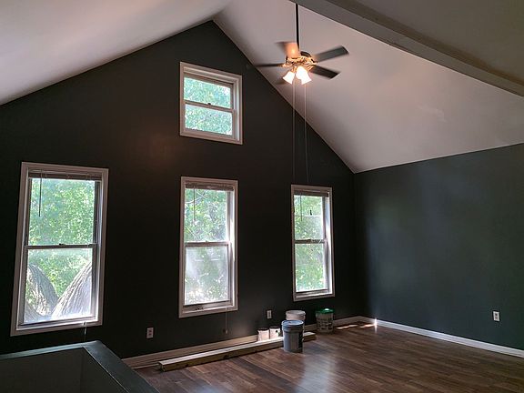 2nd image of 1437 N Wicker Park Ave APT 3