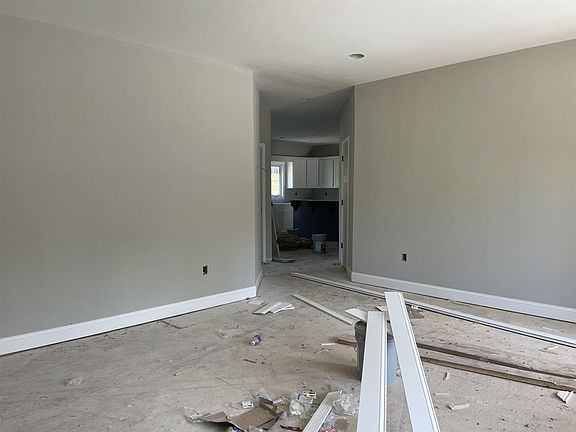 4th image of 212 Tahoe Way