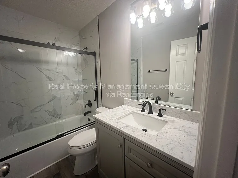 3910 Armitage Dr — Photo 9