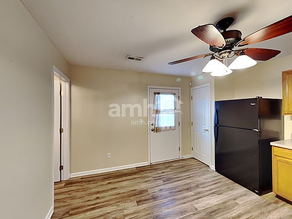 4th image of 1244 Canterhurst St