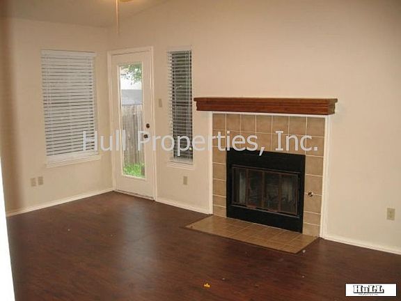 5th image of 12919 Steeple Chase Dr