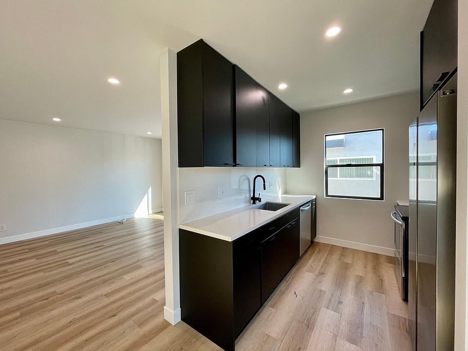 1st image of 3660 Watseka Ave #4