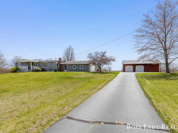 4580 22 Mile Rd NE, Sand Lake, MI 49343