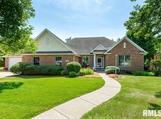 5620 Butterfield Ct, Bettendorf, IA 52722