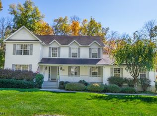 5 Hasta Way, Newton, NJ 07860