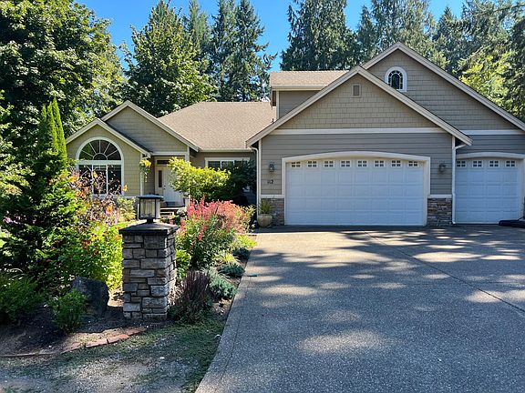2nd image of 112 Alki Dr