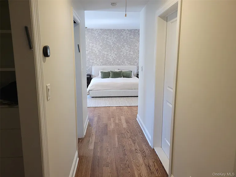 650 Prescott Pl — Photo 15