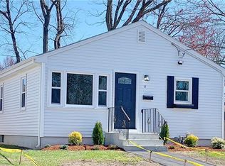 5 Arcadia Ave, Rumford, RI 02916
