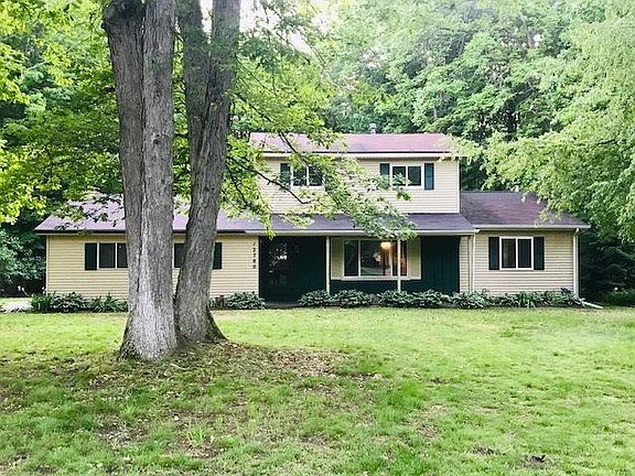 3rd image of 12780 Tamarack Dr
