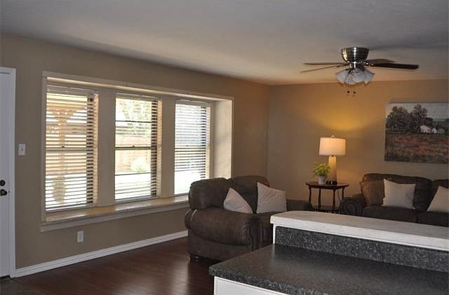 1st image of 2605 Broken Oak Dr