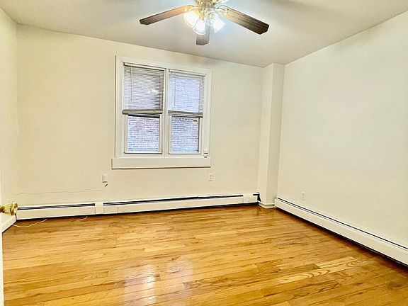 3rd image of 110 W Girard Ave #2