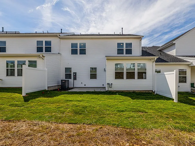 148 Herrick Pl #121 — Photo 39