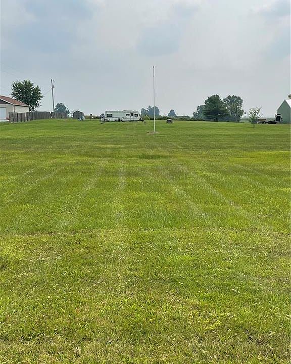 2nd image of 4525 Fox Lake Rd