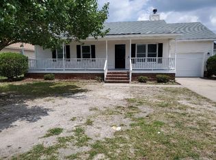 822 Brownsboro Pl, Hope Mills, NC 28348