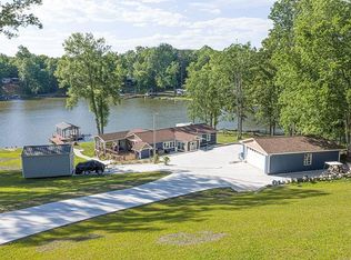96 E Stagecoach Rd, Cross Hill, SC 29332