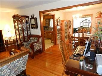 3rd image of 3015 N 70th St