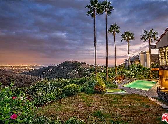 2nd image of 1260 Piedra Morada Dr