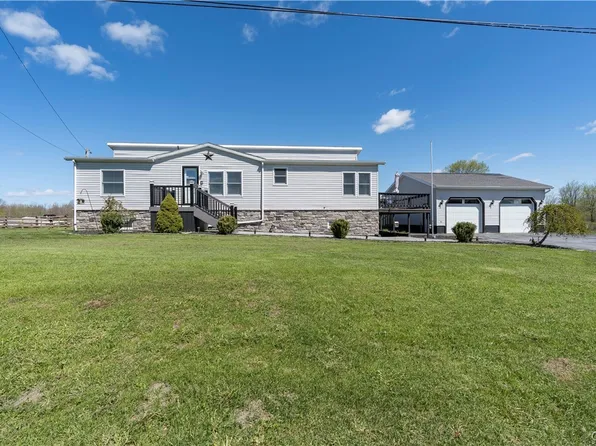 23301 Buttermilk Flats Rd, La Fargeville, NY 13656