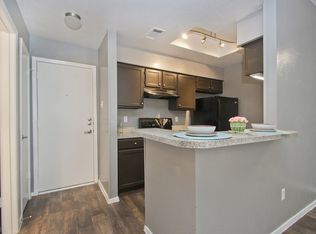 Woodbridge Townhomes, Arlington, TX 76006