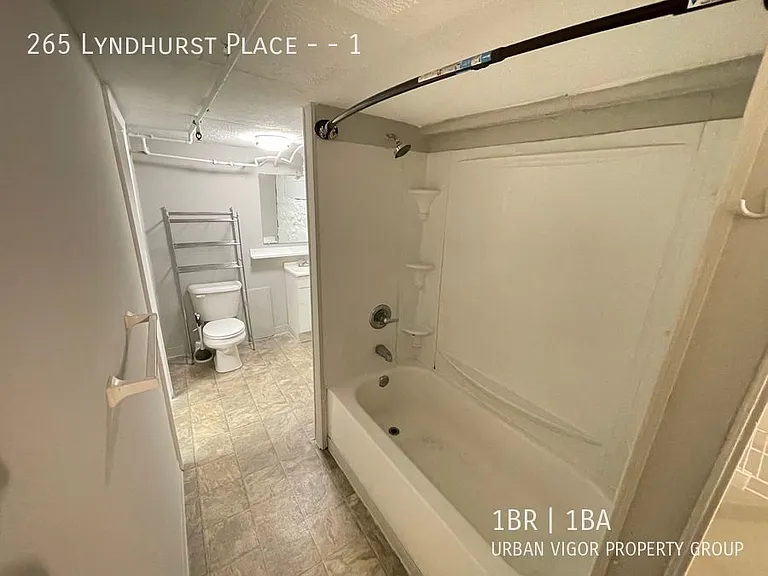 265 Lyndhurst Pl #1 — Photo 7