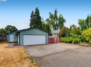30575 SW Magnolia Ave, Wilsonville, OR 97070