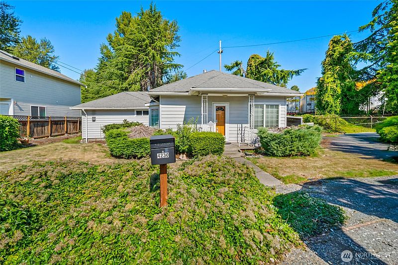 4th image of 4230 S 116th Street