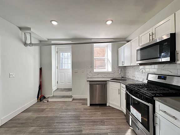 2nd image of 34-36 Clifton Pl #B1